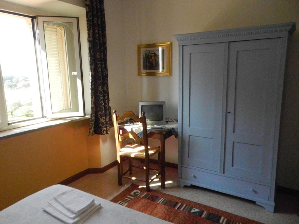 Residence Il Colle Collestrada Bilik gambar