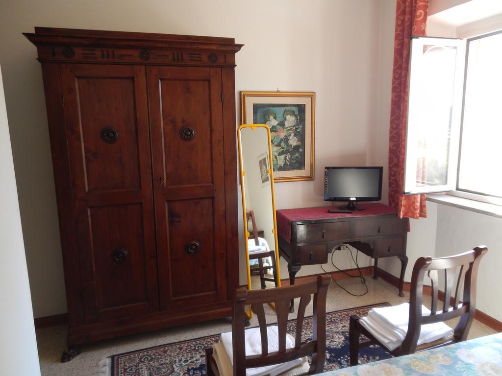 Residence Il Colle Collestrada Bilik gambar