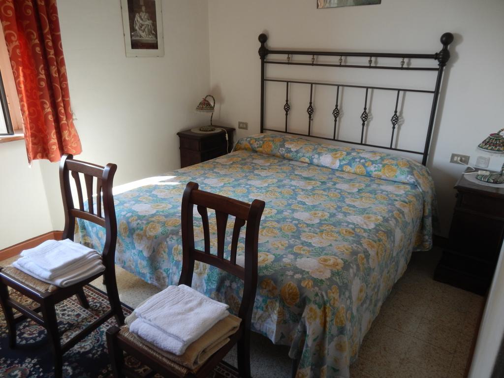 Residence Il Colle Collestrada Bilik gambar