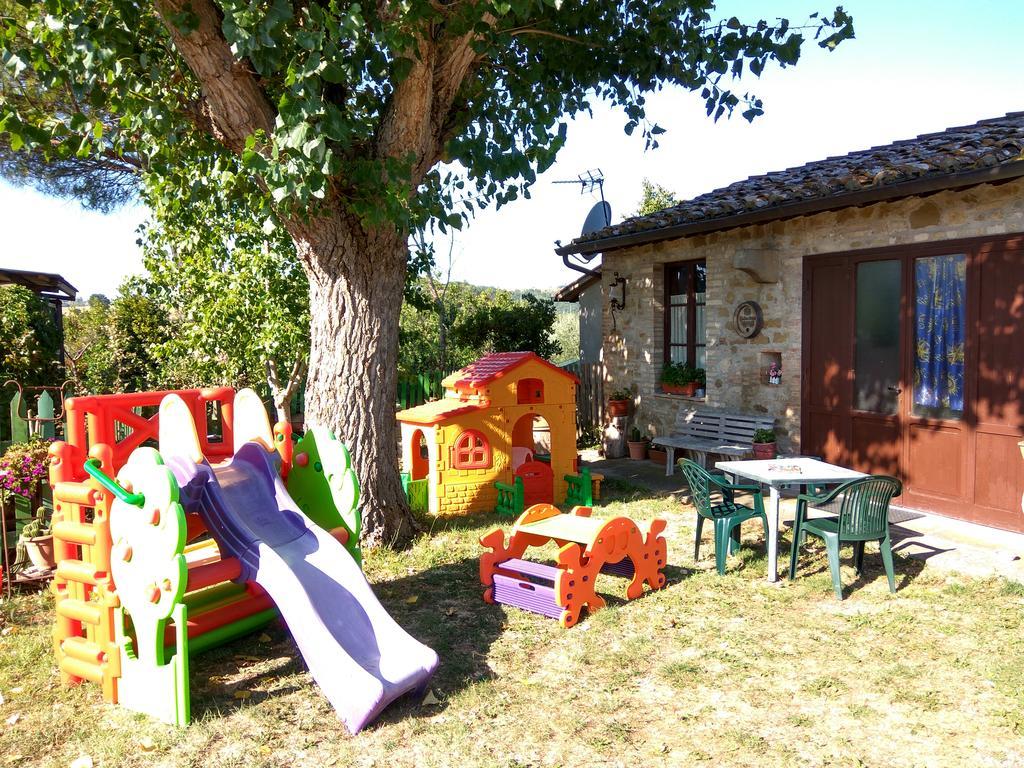 Residence Il Colle Collestrada Luaran gambar